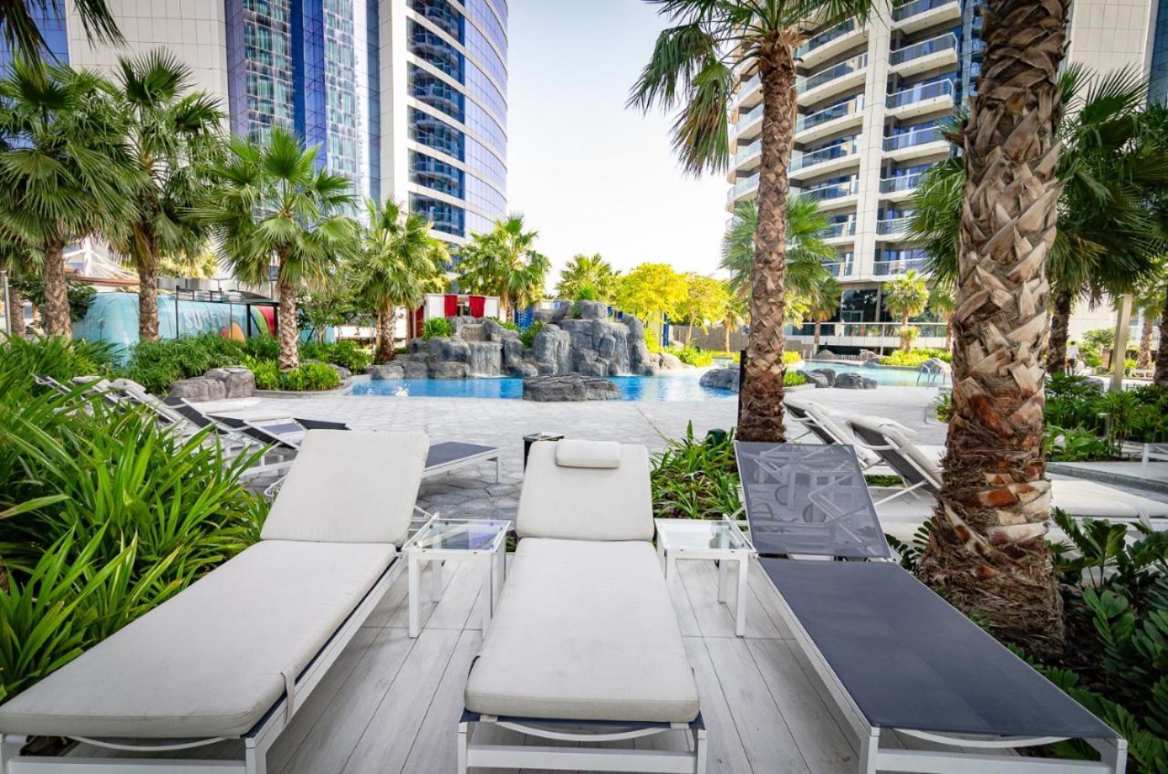 Royal Club By Rvhr, Paramount Tower B, Business Bay Dubai Exterior photo