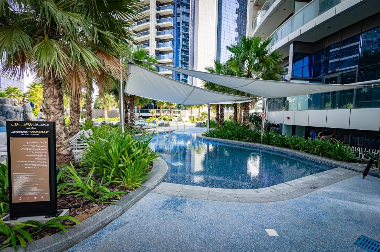 Royal Club By Rvhr, Paramount Tower B, Business Bay Dubai Exterior photo