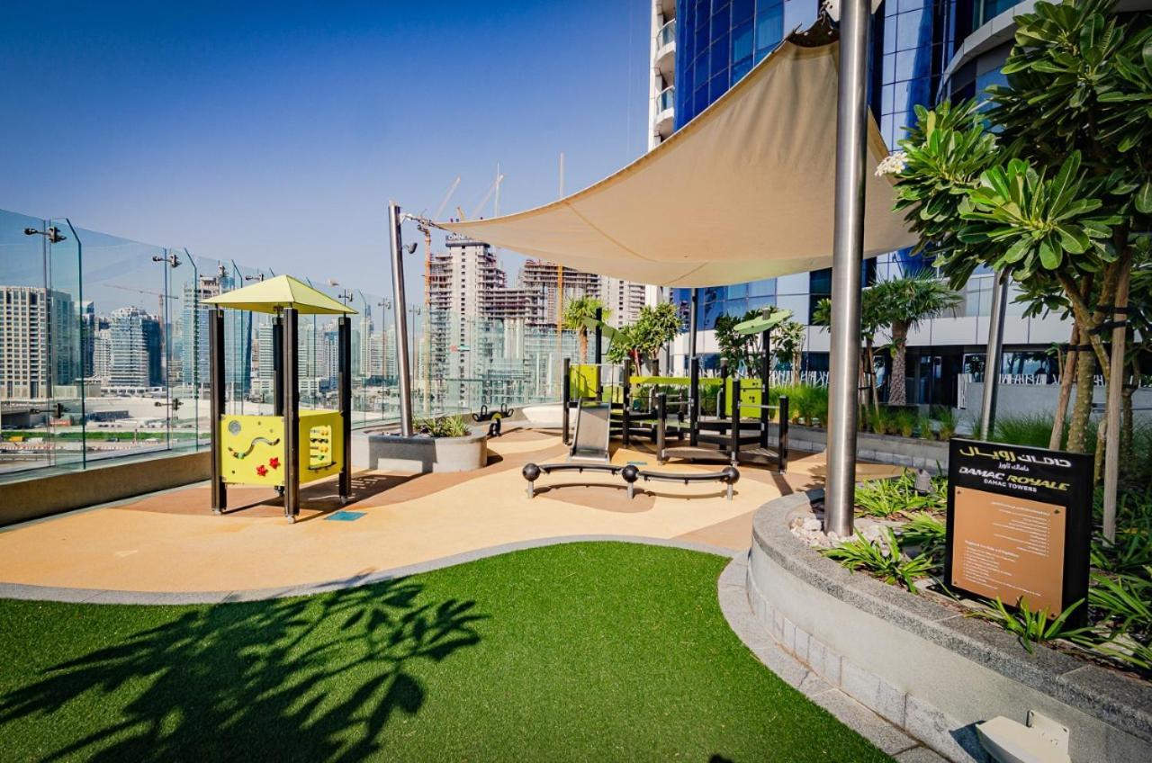 Royal Club By Rvhr, Paramount Tower B, Business Bay Dubai Exterior photo